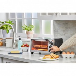 BLACK+DECKER 4-Scheiben-Toasterofen, gleichmäßiges Toasten, 4 Kochfunktionen: Backen, Grillen, Toasten und Warmhalten, herausnehmbare Krümelschublade, Timer